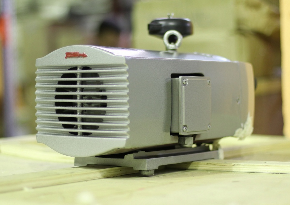 Вакуумный насос Erstevak PVP80F